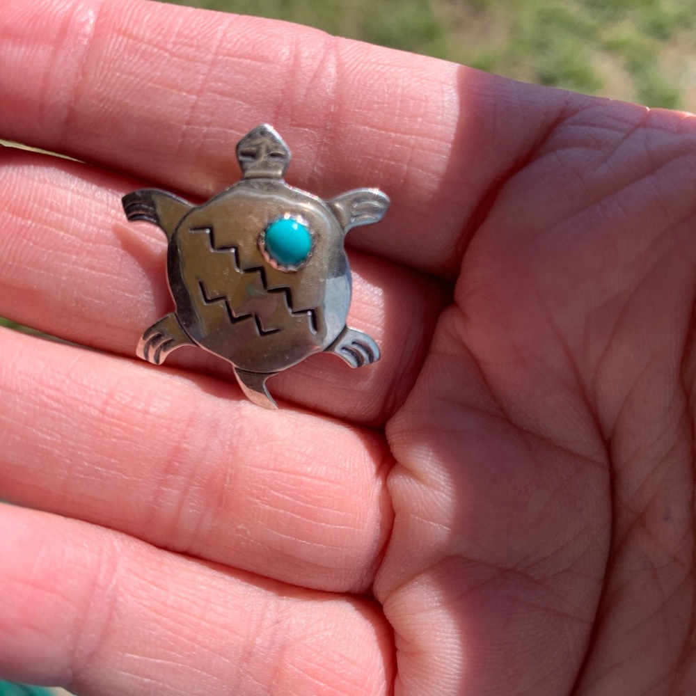 Sterling silver, turquoise, & stamped turtle pin